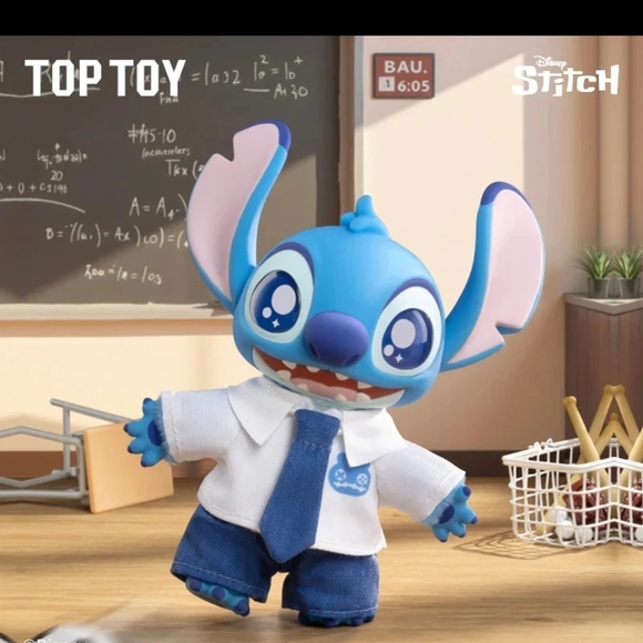 Stitch Dress-Up Show Display - Picture 3 of 4